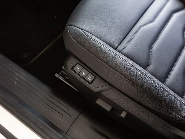 Jeep Avenger Full-Electric Summit