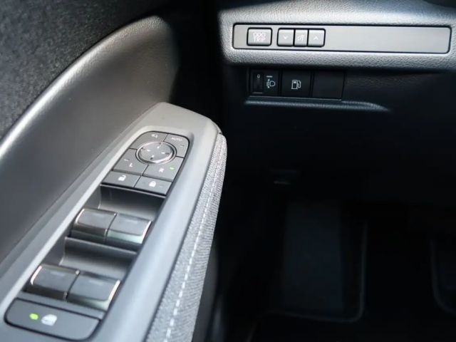 Lexus LBX FWD