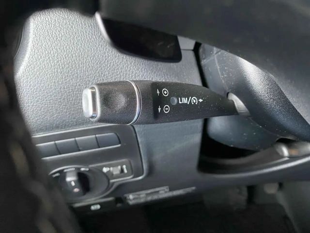 Mercedes-Benz Marco Polo Activity