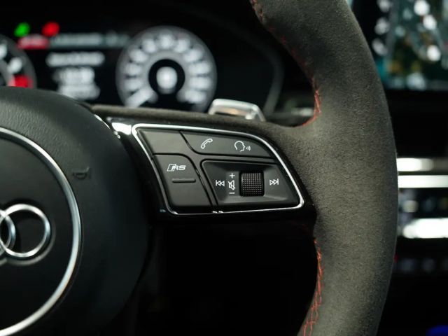 Audi RS4 Avant Quattro