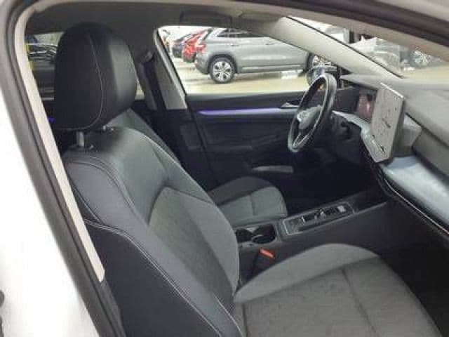 Volkswagen Golf 1.5 eTSI DSG Golf VIII