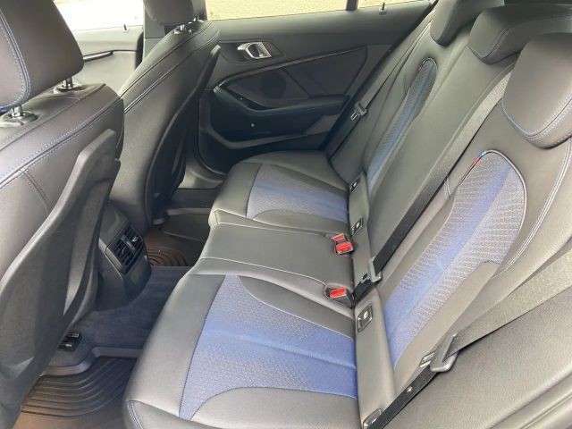 BMW 135 135i Sedan xDrive