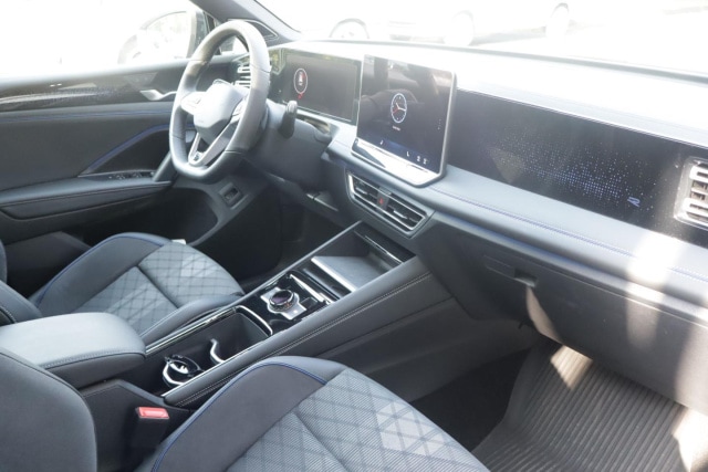 Volkswagen Tiguan Tiguan 2.0 TDI R-Line Pano AHK Harman Kardon IQ