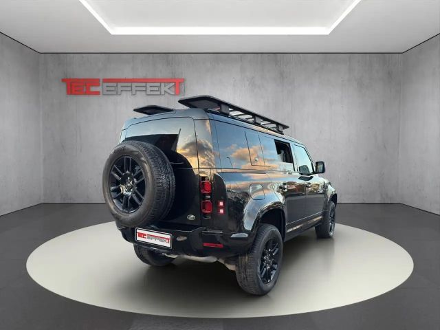 Land Rover Defender 110 Dynamic SE