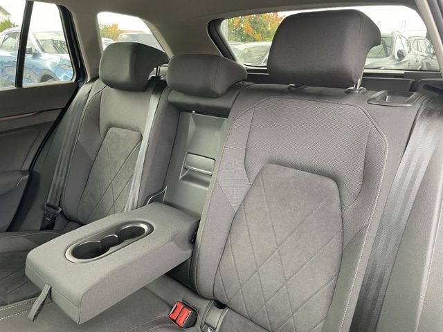 Volkswagen Golf DSG Golf VIII IQ.Drive Variant