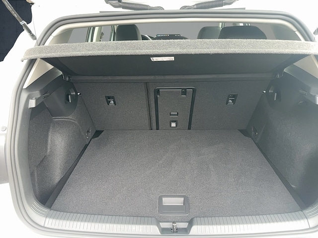 Volkswagen Golf 1.5 eTSI DSG