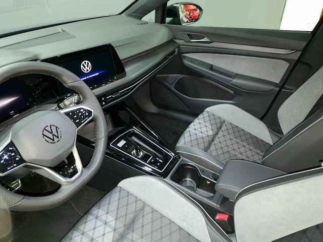Volkswagen Golf 1.5 eTSI R-Line