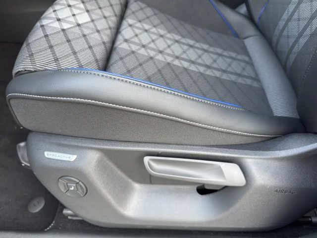 Volkswagen Tiguan 2.0 TDI DSG R-Line Style