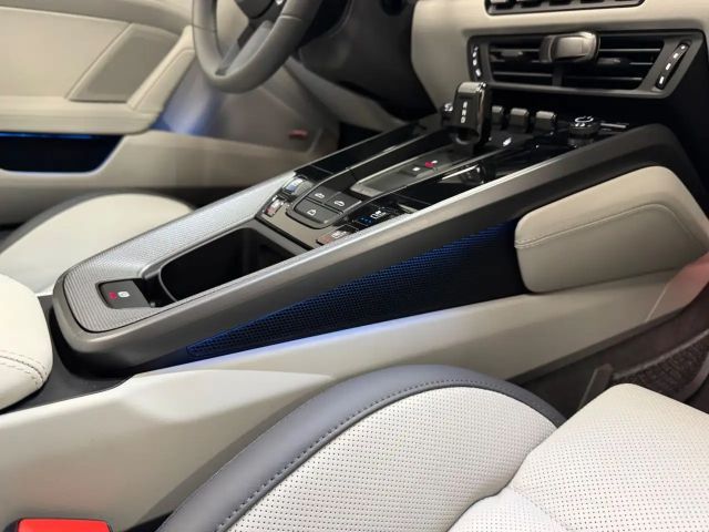 Porsche 992 Cabrio Carrera