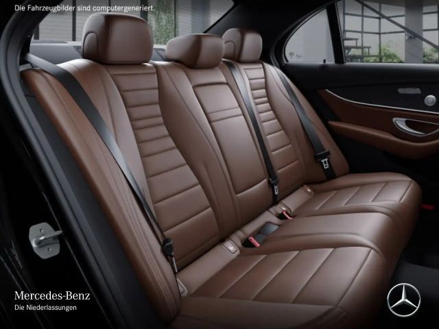 Mercedes-Benz E 300 AMG Line Sedan