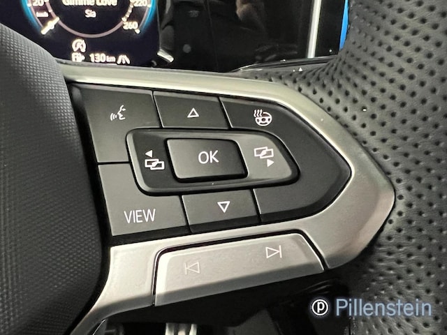 Volkswagen Golf DSG R-Line Style Variant