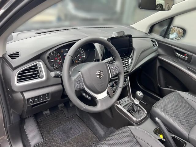 Suzuki S-Cross Flash
