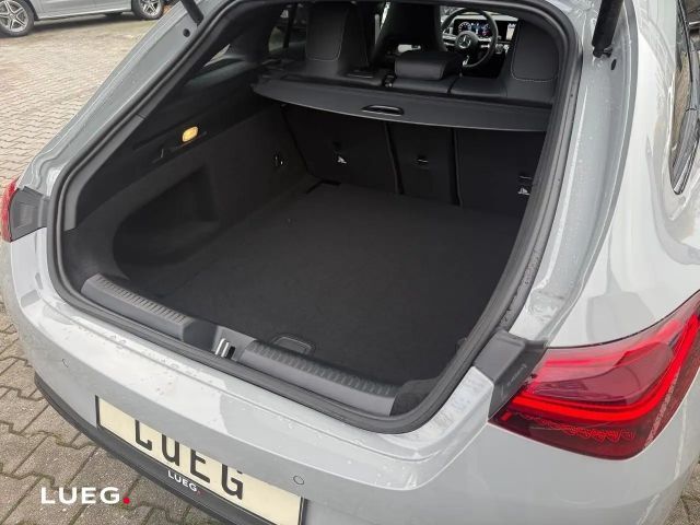 Mercedes-Benz CLA 200 AMG Line Shooting Brake