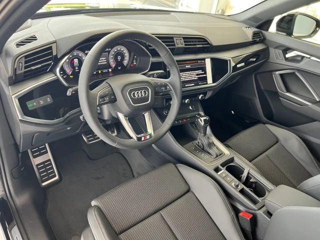 Audi Q3 35 TFSI S-Line