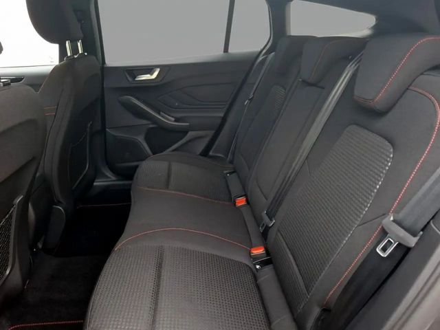 Ford Focus EcoBoost ST Line Wagon