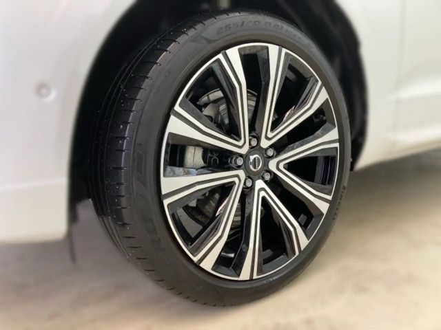 Volvo XC60 AWD Plus T6