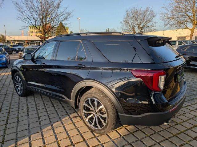Ford Explorer Plug in Hybrid ST Line