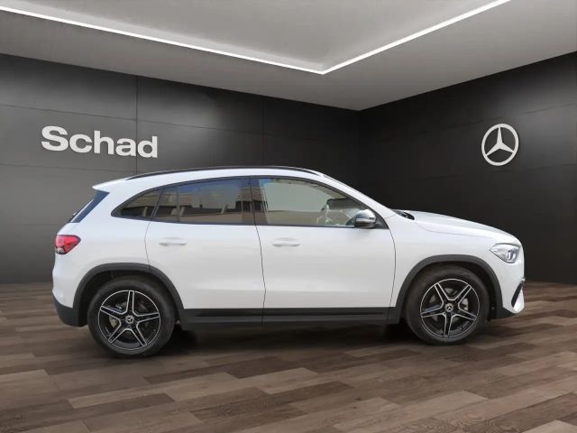 Mercedes-Benz GLA 200 AMG Line
