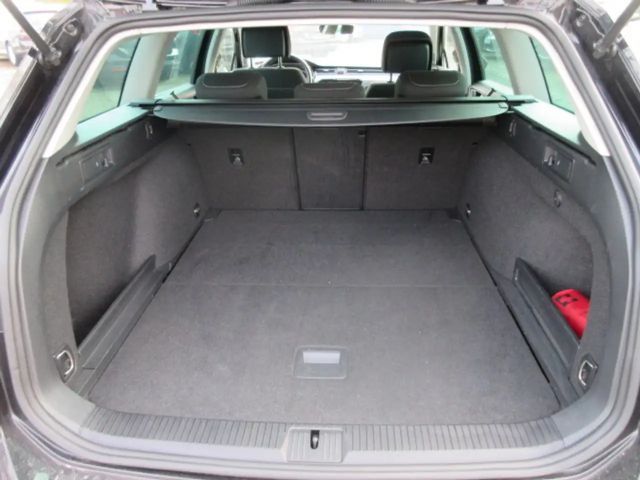 Volkswagen Passat 2.0 TDI Business DSG Variant