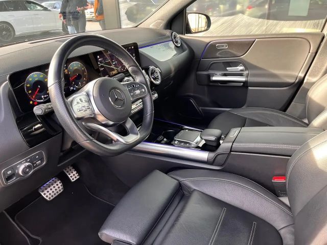 Mercedes-Benz B 180 AMG Line