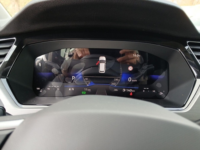 Volkswagen Touran 1.5 TSI DSG R-Line