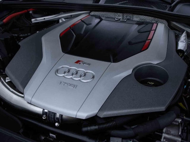 Audi RS4 Avant Quattro