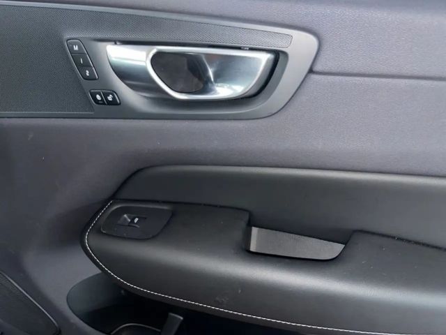 Volvo XC60 Dark Plus