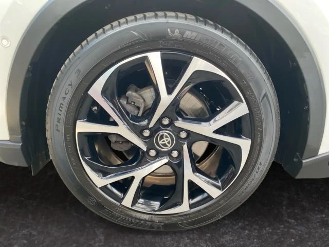 Toyota C-HR Hybride Team D