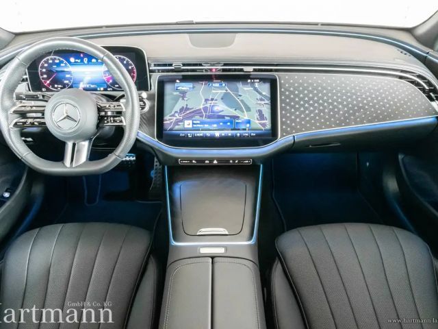 Mercedes-Benz E 200 AMG Line Sedan