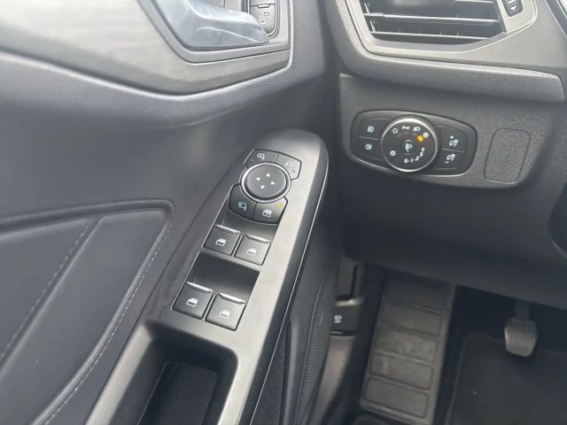 Ford Focus EcoBoost Titanium Wagon