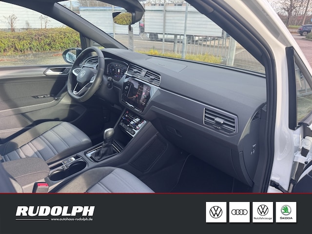 Volkswagen Touran 1.5 TSI Highline 7-Gang- DSG LED Navi AHK SHZ PDC Klima ACC