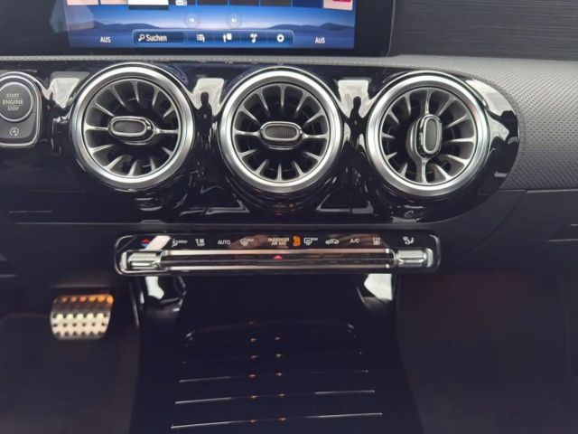 Mercedes-Benz CLA 200 CLA