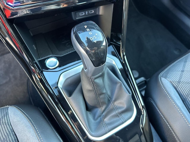 Volkswagen T-Roc 1.5 TSI DSG R-Line