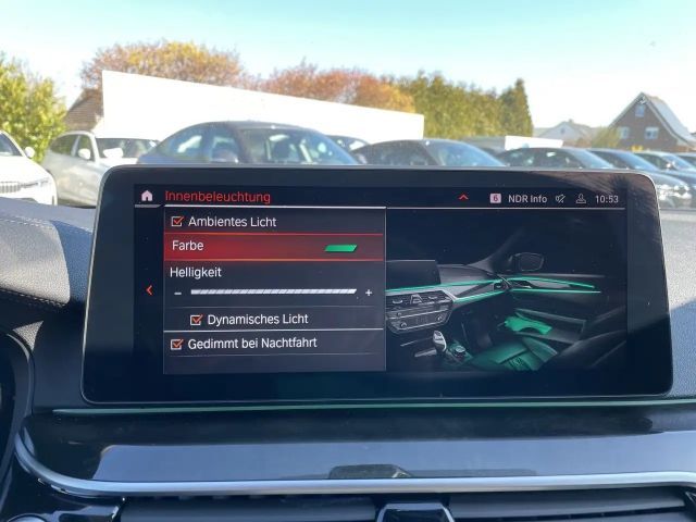 BMW 530 530d Luxury Line Touring xDrive