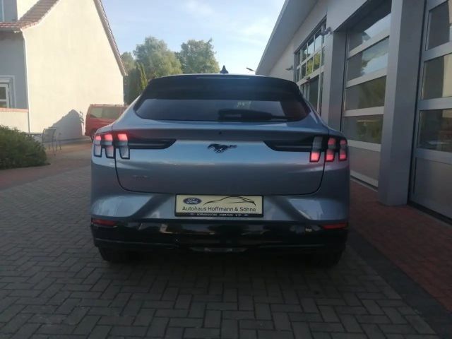 Ford Mustang Mach-E AWD Premium