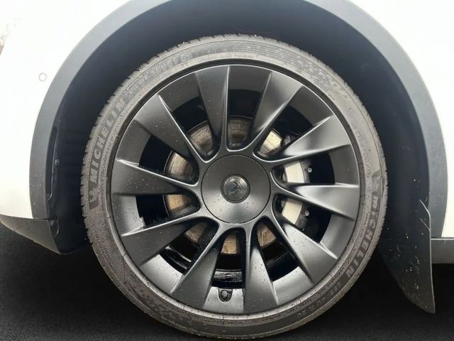 Tesla Model Y AWD Dual Motor Long Range