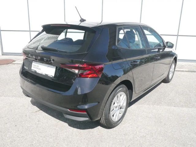 Skoda Fabia Essence 1,0, € 15.490 ,- inkl. Porsche Bank Bon...