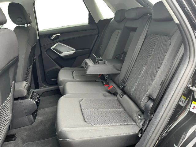 Audi Q3 35 TDI S-Tronic