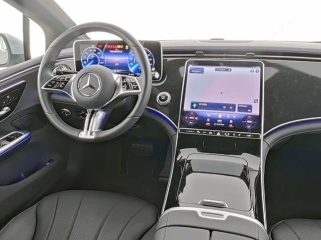 Mercedes-Benz EQE 300 Sedan