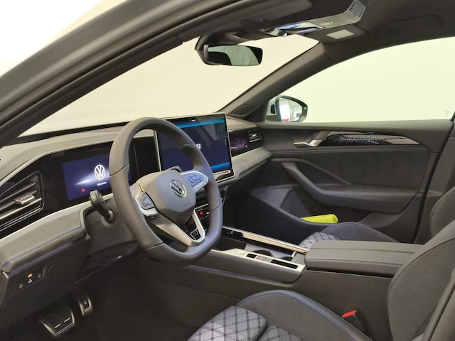 Volkswagen Passat DSG R-Line