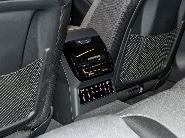 Audi A6 Avant Quattro S-Tronic