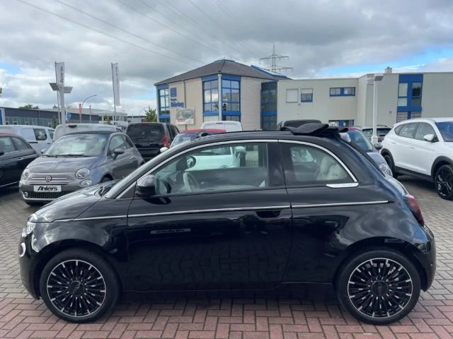 Fiat 500e La Prima