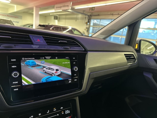 Volkswagen Touran 1.5 TSI DSG