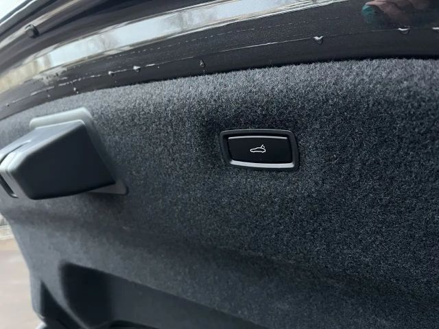 Porsche Taycan Servo+,Privacy,Head-Up,PDLS+