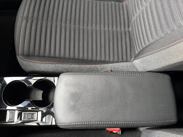 Peugeot E-208 Active Pack