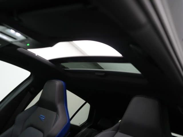 Volkswagen Golf Black Edition PANO HUD AHK 360° ACC MA