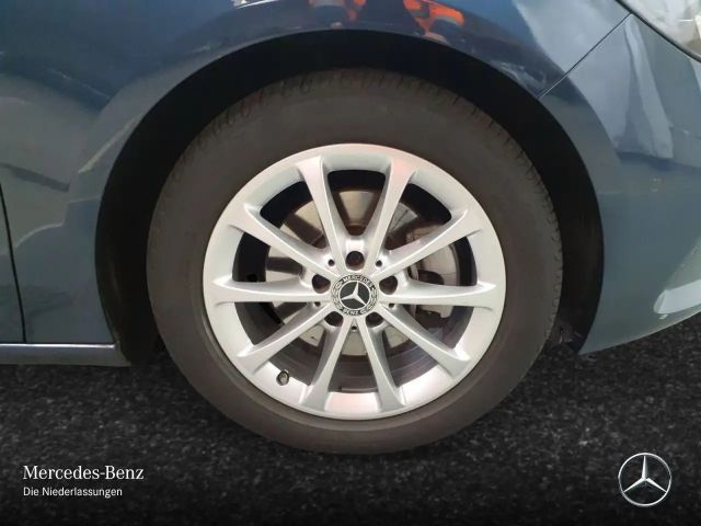 Mercedes-Benz B 200 Progressive Sedan