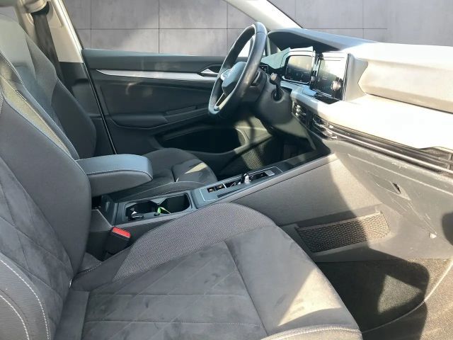 Volkswagen Golf DSG Life Variant