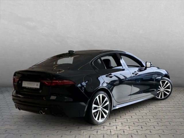 Jaguar XE HSE P250 R-Dynamic