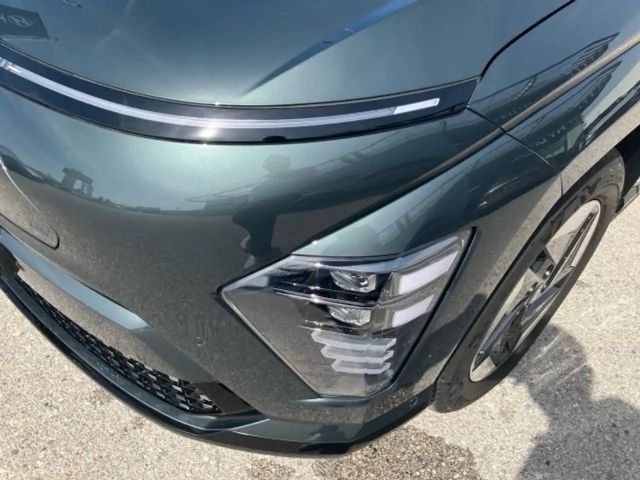 Hyundai Kona 64 kWh Electric